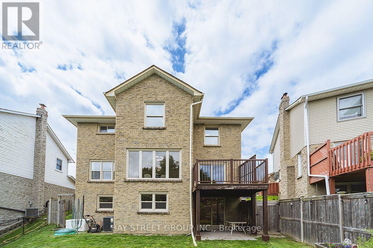 338 PRINCE OF WALES DRIVE - 20