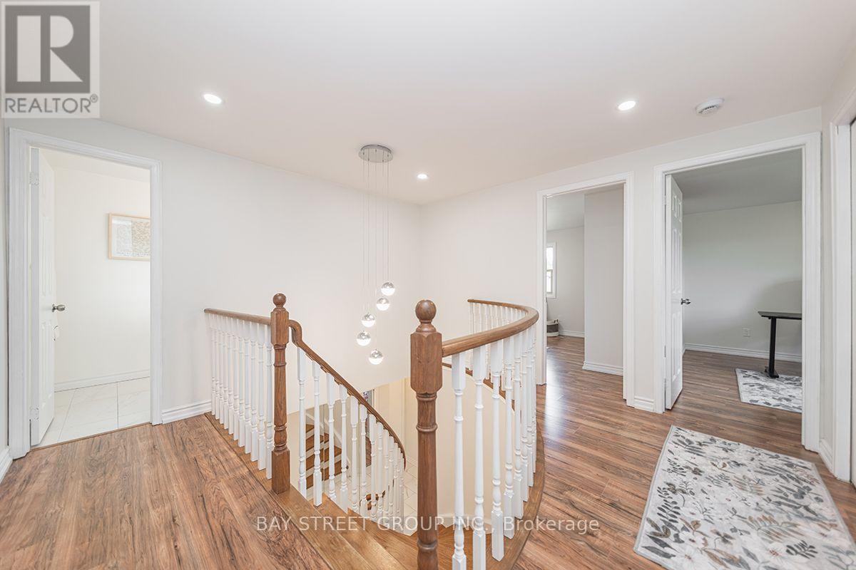 338 PRINCE OF WALES DRIVE - 21