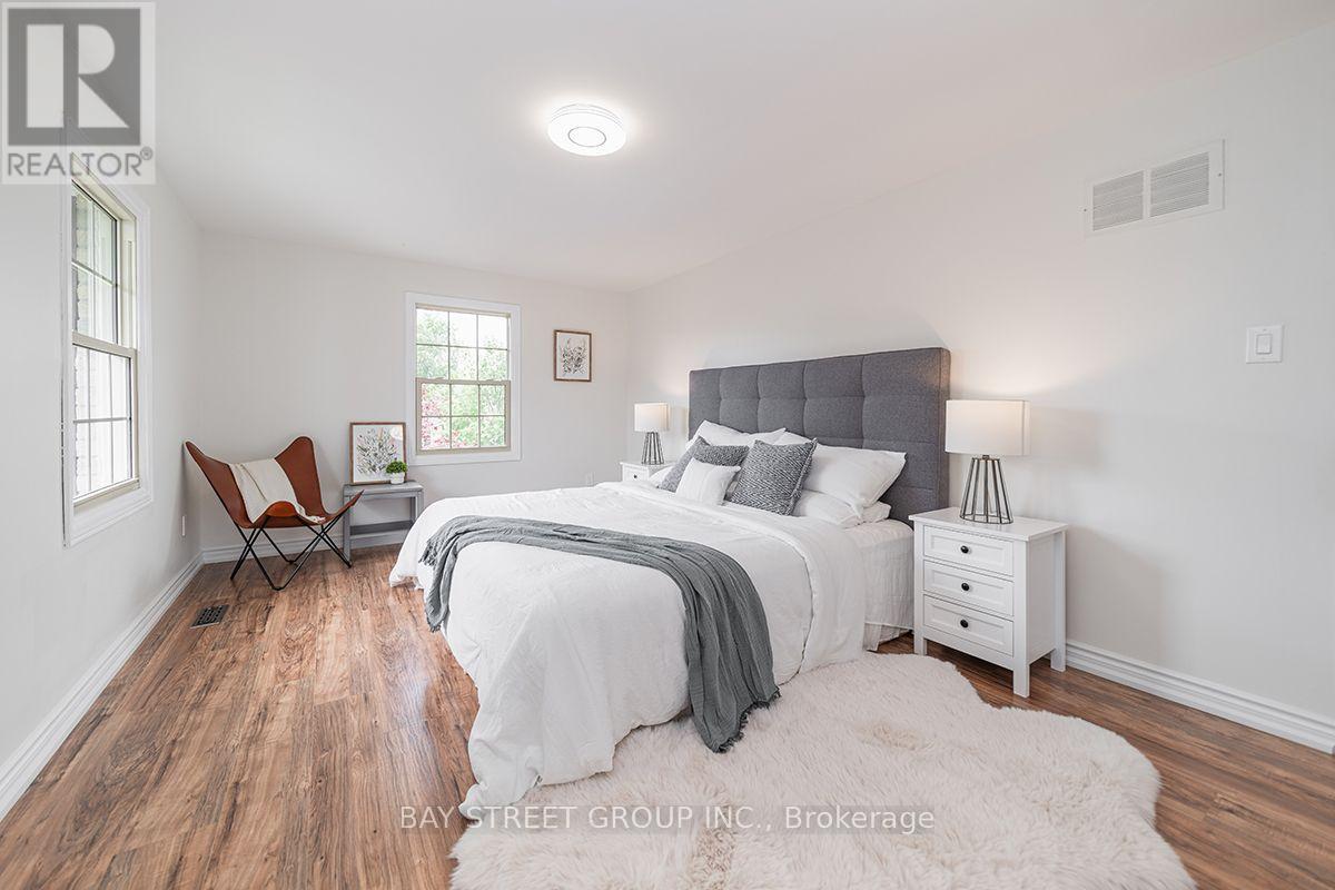 338 PRINCE OF WALES DRIVE - 22