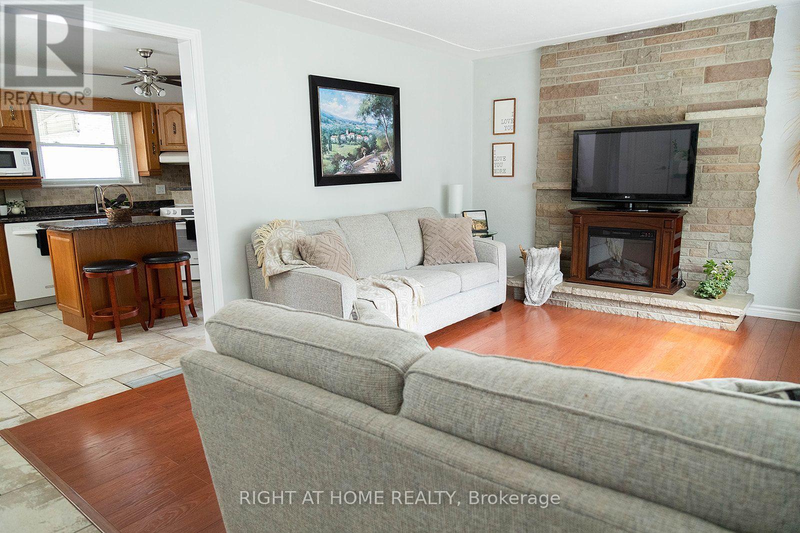186 KING EDWARD AVENUE - 13