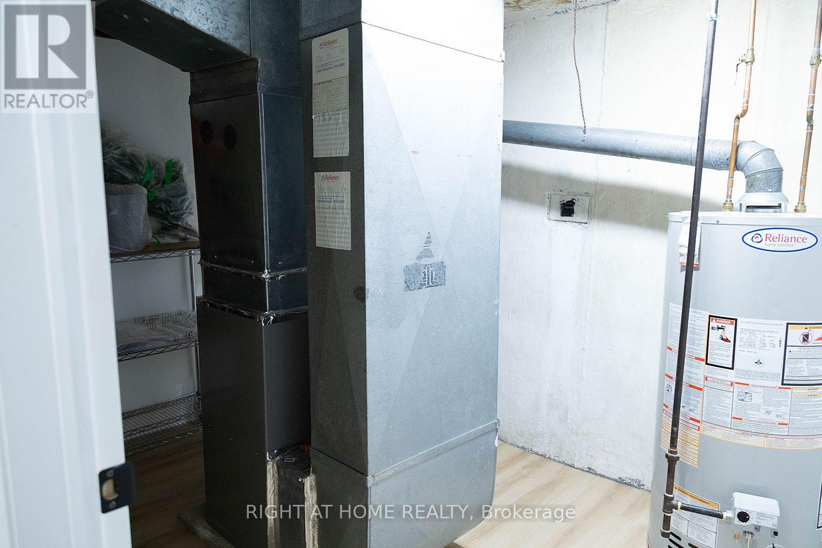 186 KING EDWARD AVENUE - 32