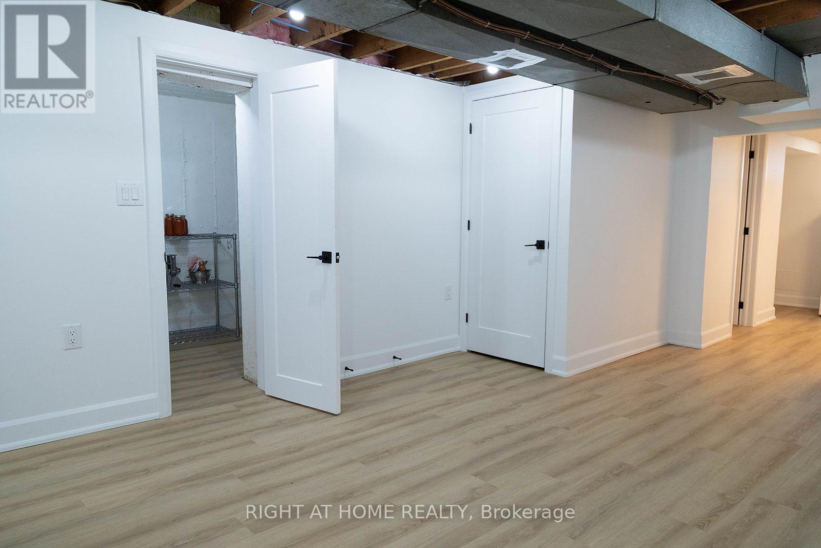 186 KING EDWARD AVENUE - 34