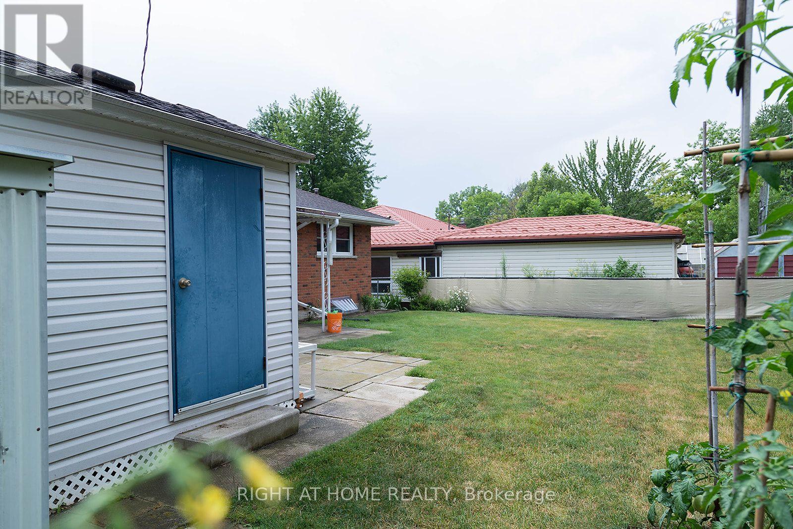 186 KING EDWARD AVENUE - 5