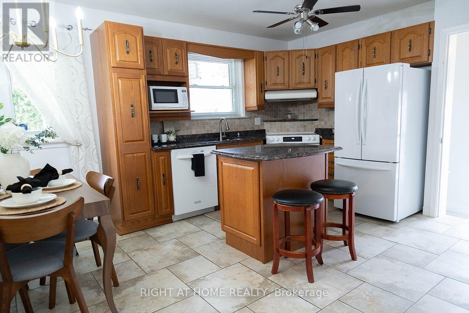 186 KING EDWARD AVENUE - 7