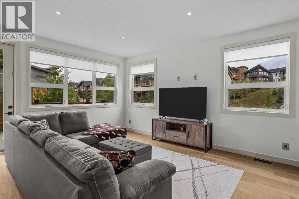401 Stewart Creek Close - Image 29