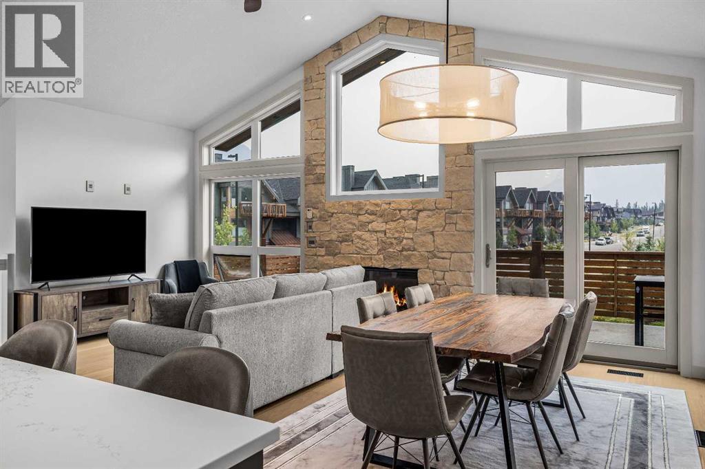 401 Stewart Creek Close - Image 3