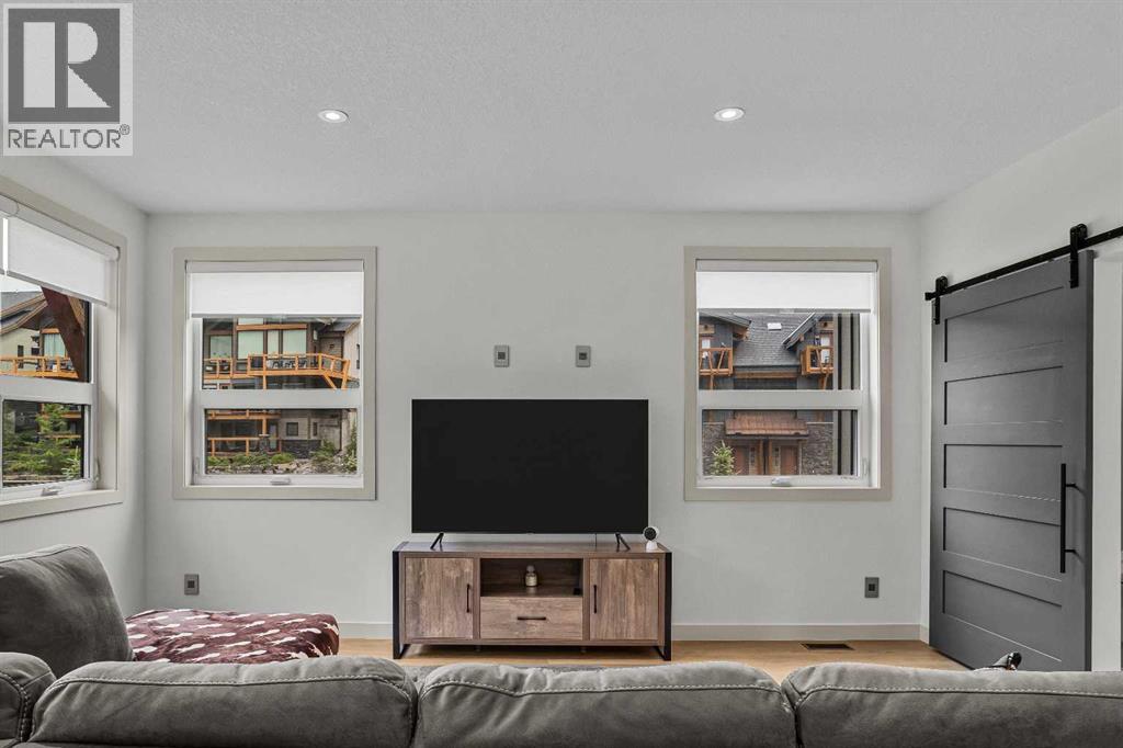 401 Stewart Creek Close - Image 30