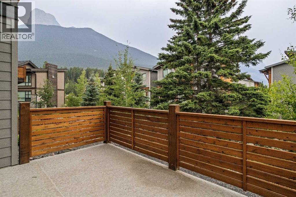 401 Stewart Creek Close - Image 5