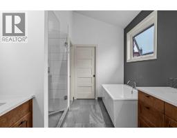 401 Stewart Creek Close, Canmore, AB T1W0L6 Photo 23