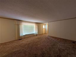 5 Nature Drive, Ste Anne, MB R5H1H2 Photo 15