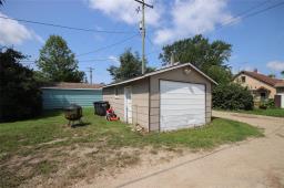 15 2nd Avenue Nw, Carman, MB R0G0J0 Photo 33
