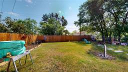 14 Cambrai Avenue, Eriksdale, MB R0C0W0 Photo 28