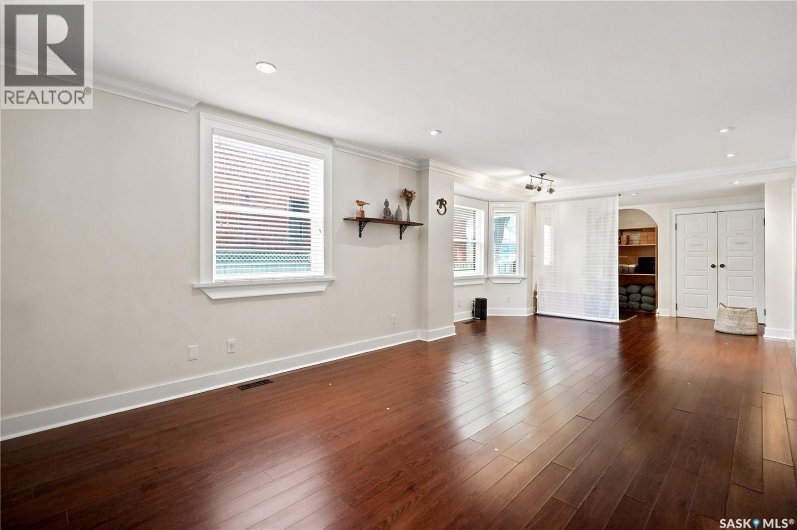 2216 Lorne STREET, Regina — photo 2