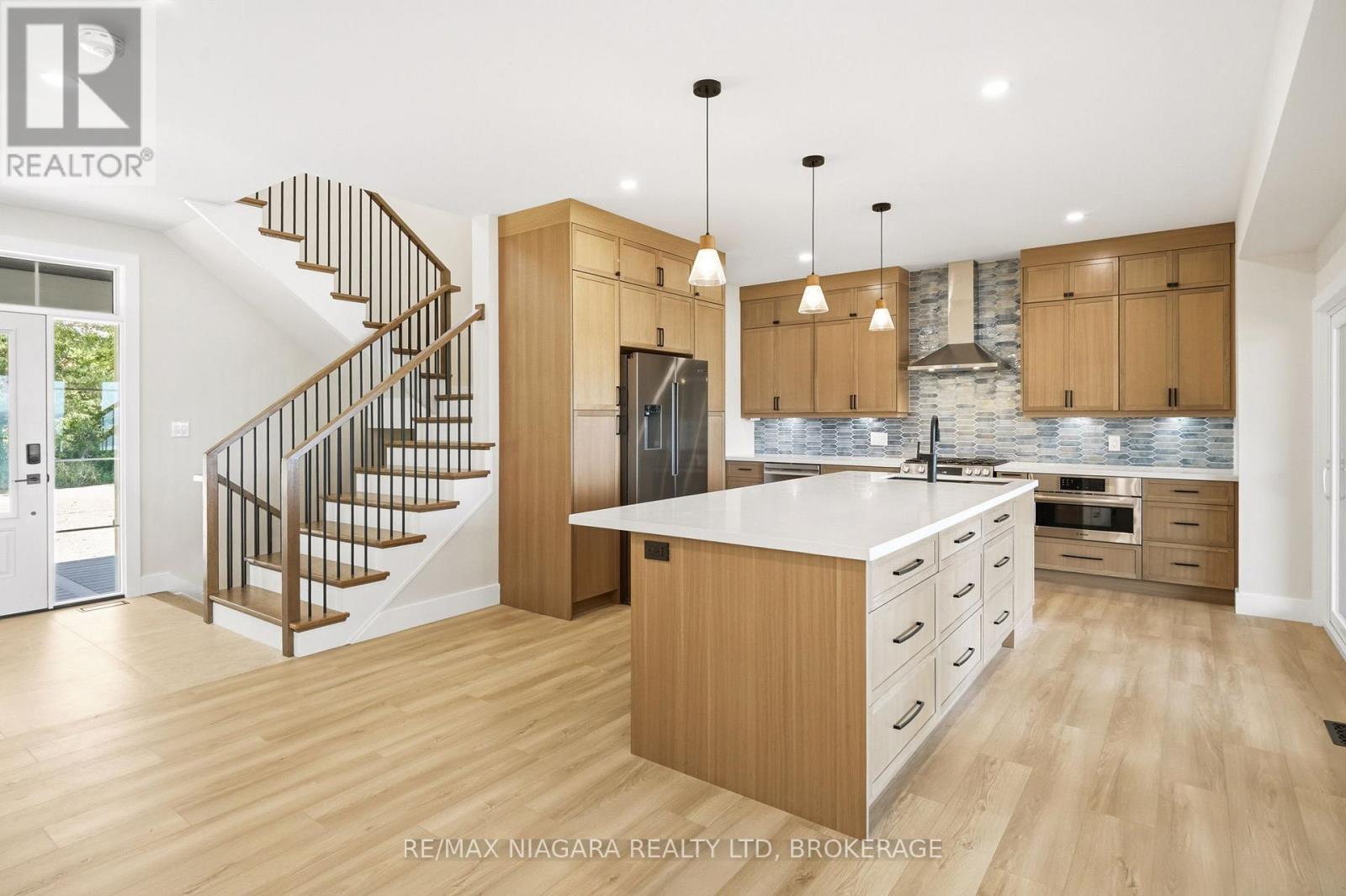 3561 YACHT HARBOUR ROAD - Image 17