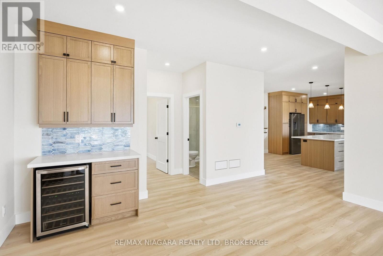 3561 YACHT HARBOUR ROAD - Image 20