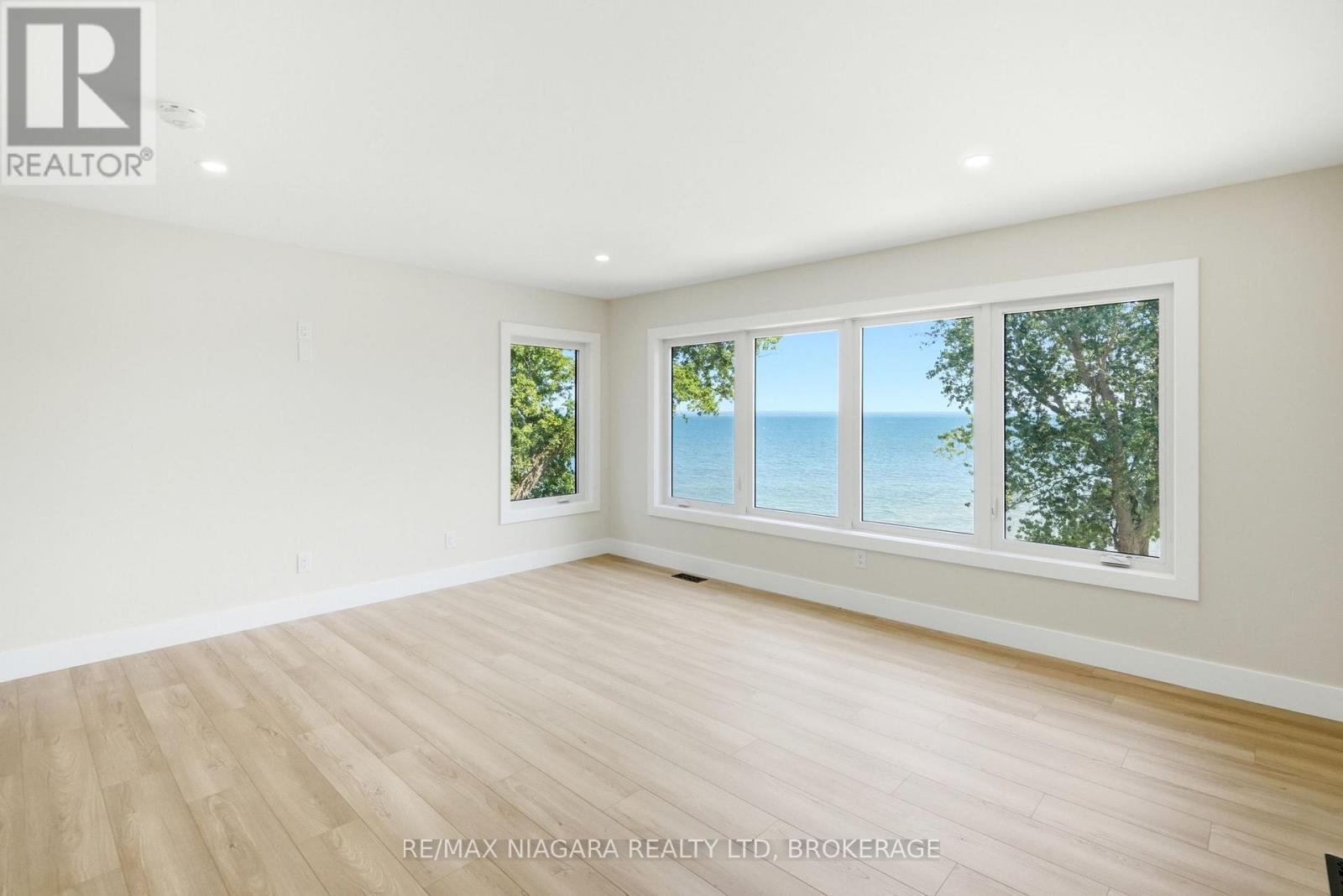 3561 YACHT HARBOUR ROAD - Image 26
