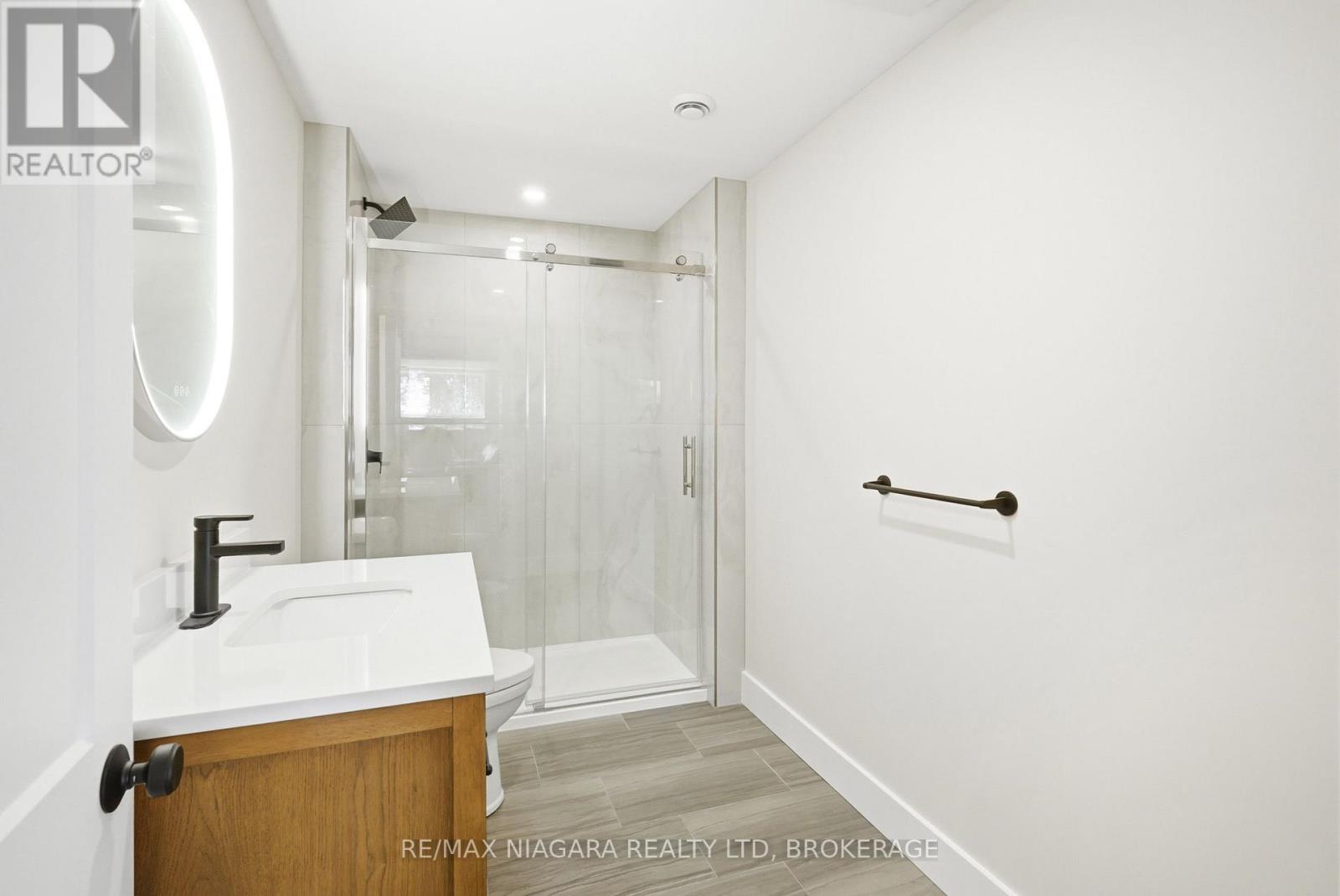 3561 YACHT HARBOUR ROAD - Image 37