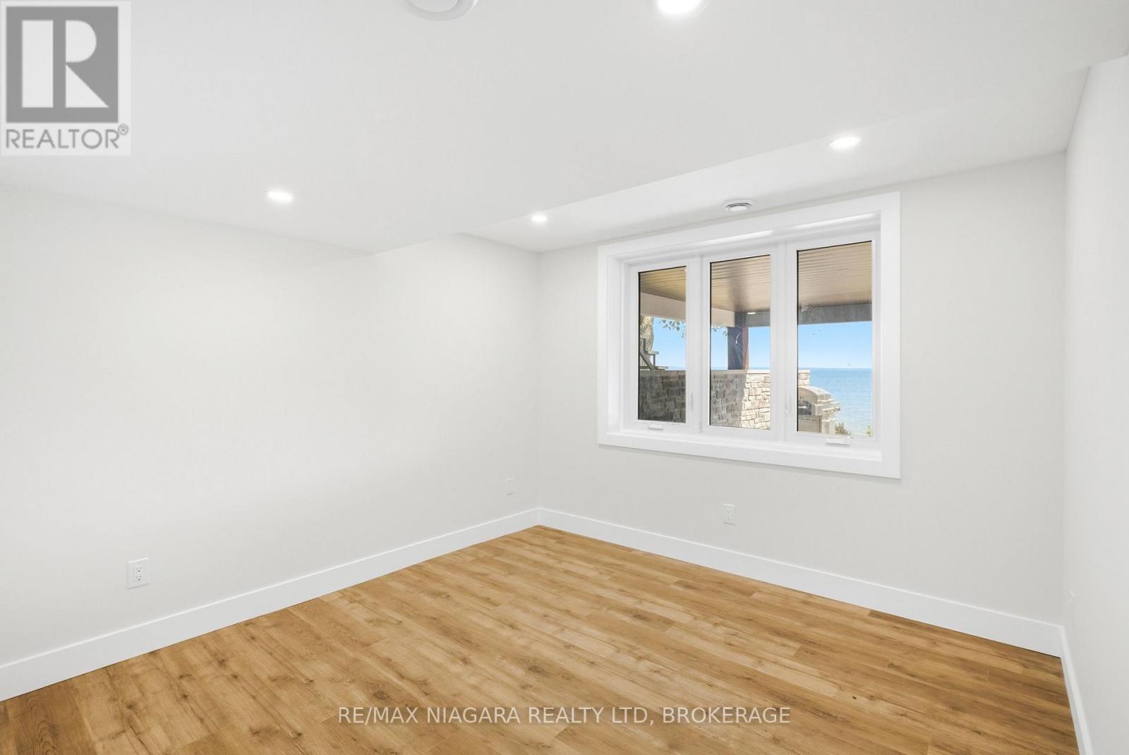 3561 YACHT HARBOUR ROAD - Image 38