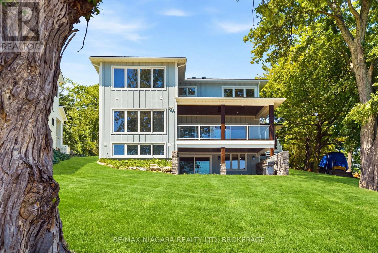 3561 YACHT HARBOUR ROAD - Image 43