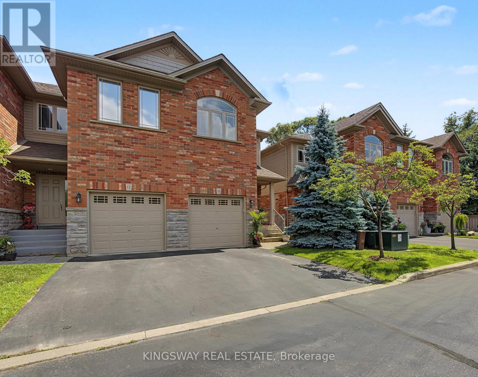 #11 218 PLAINS ROAD E - 28