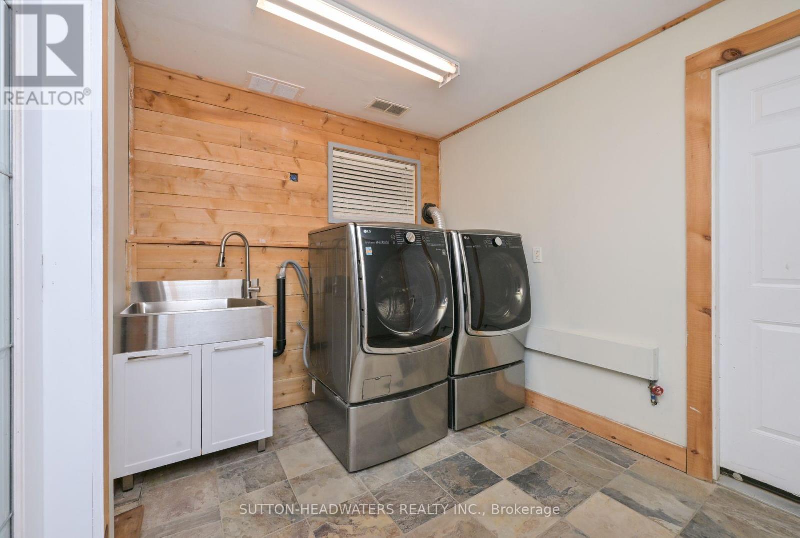 5 CEDAR DRIVE - 22