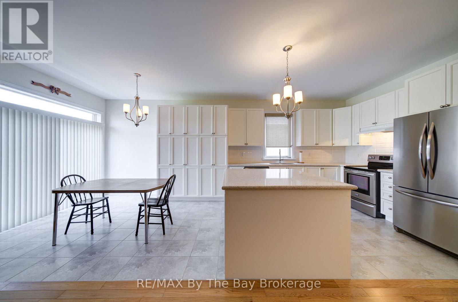 30 ALLEGRA DRIVE - 10