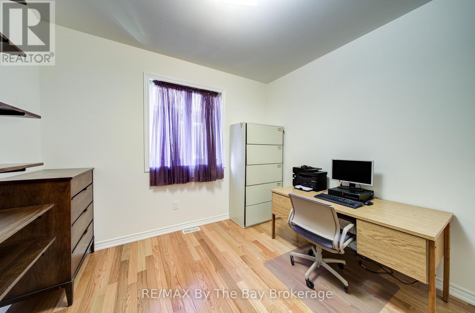 30 ALLEGRA DRIVE - 26