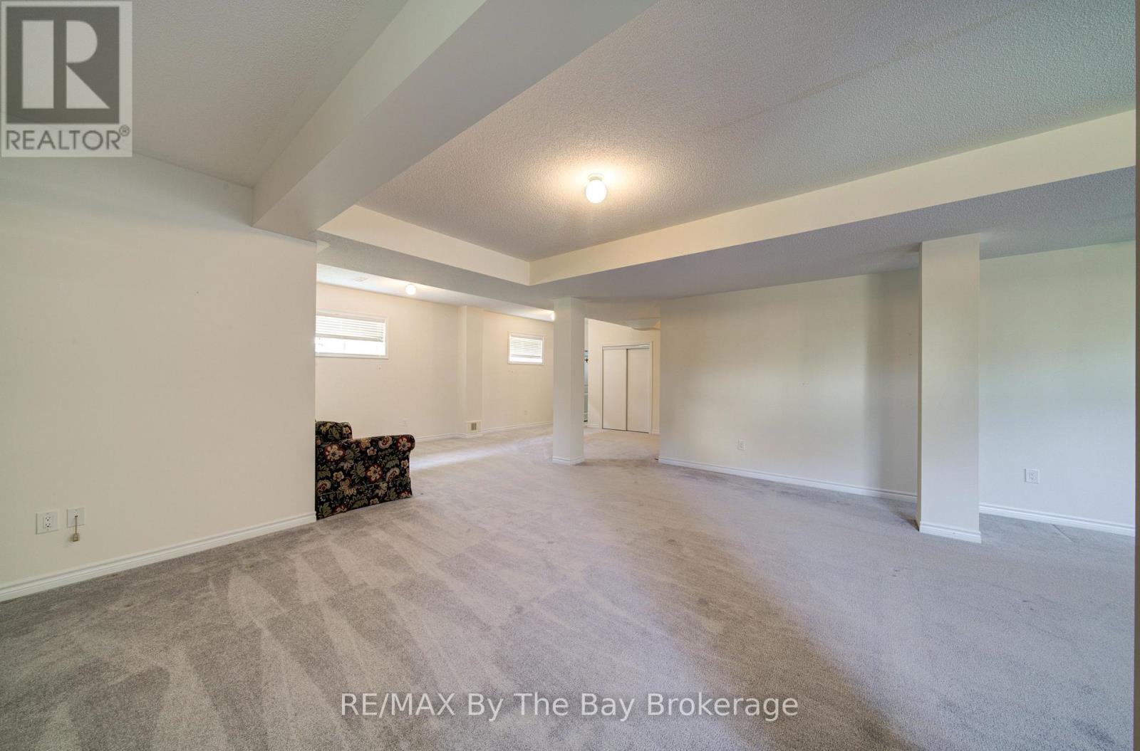 30 ALLEGRA DRIVE - 29