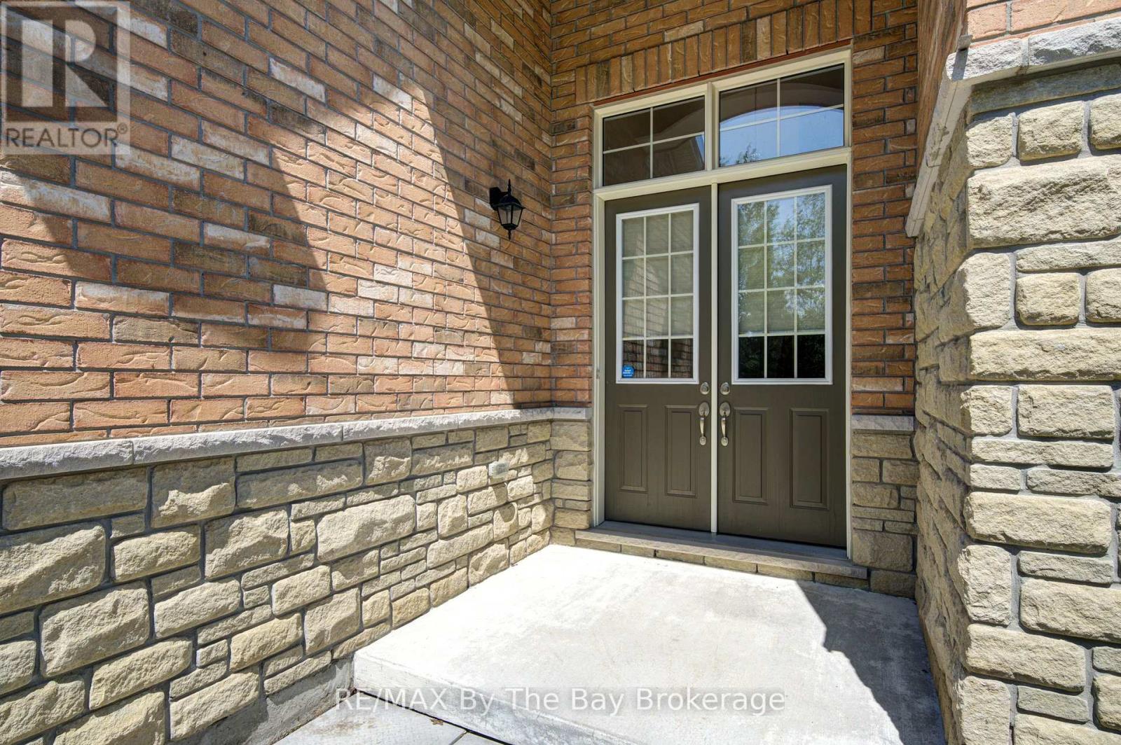 30 ALLEGRA DRIVE - 3