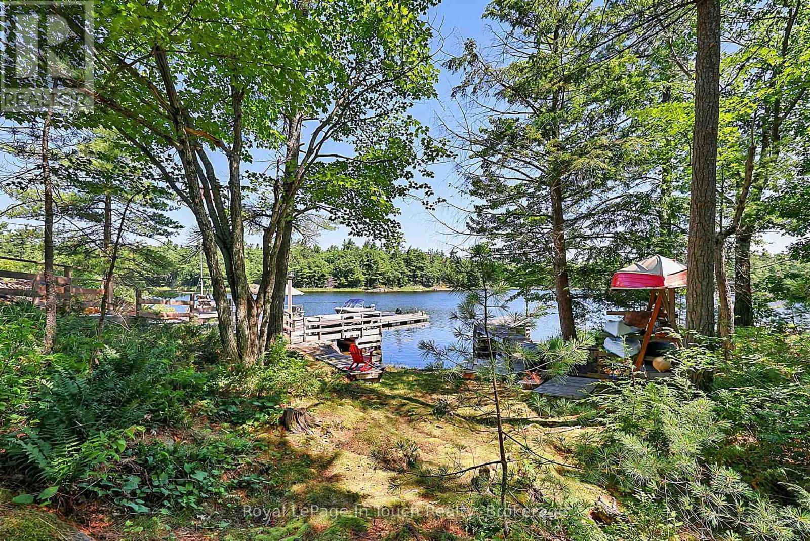 B207 LOT 26 ISLAND - 14