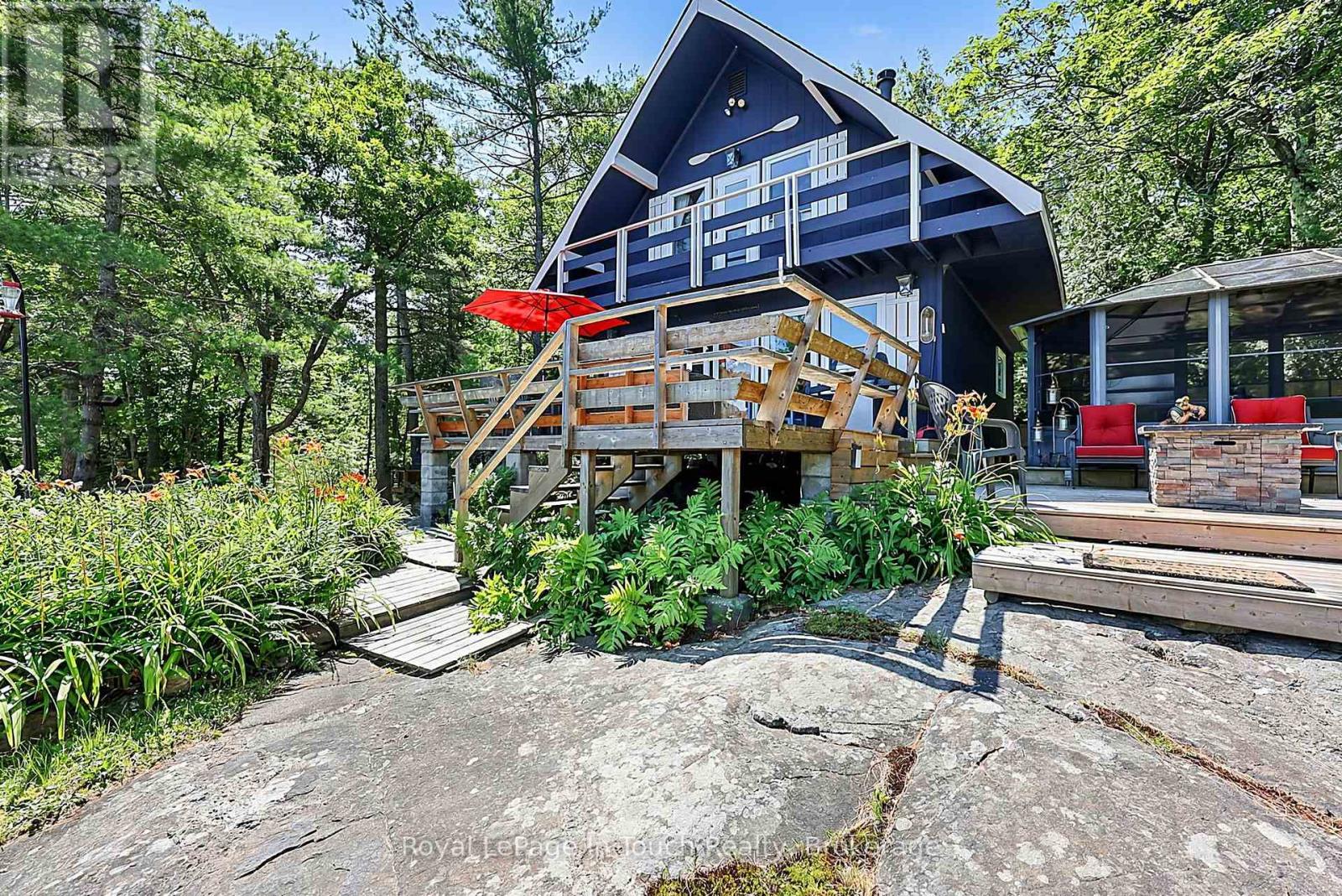 B207 LOT 26 ISLAND - 17