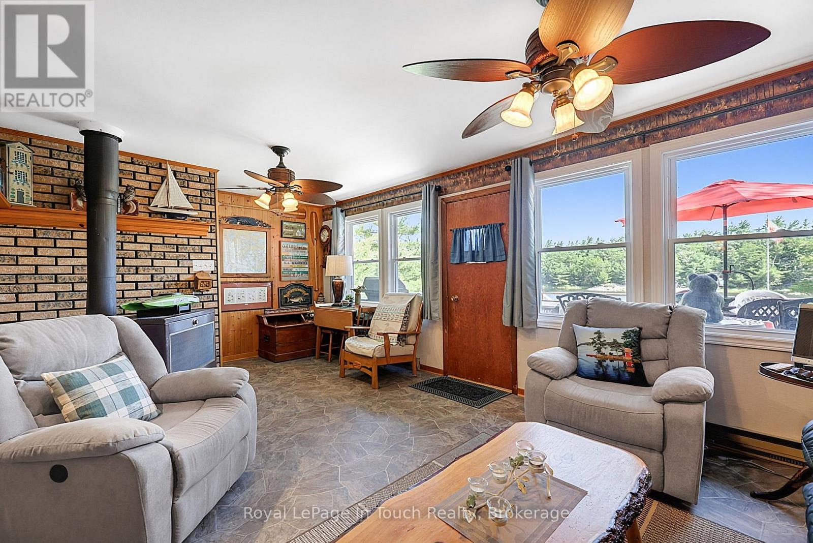 B207 LOT 26 ISLAND - 46
