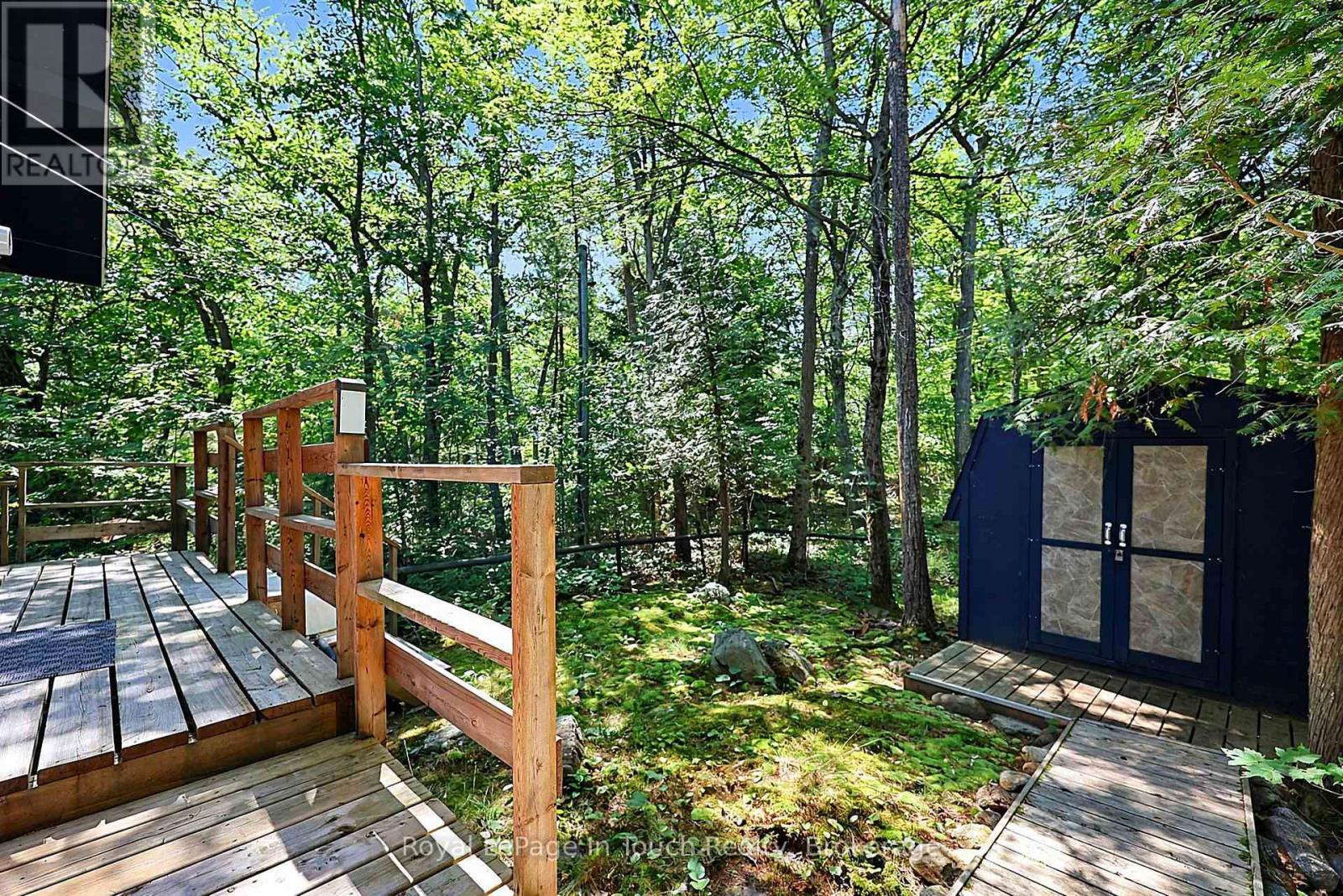 B207 LOT 26 ISLAND - 49