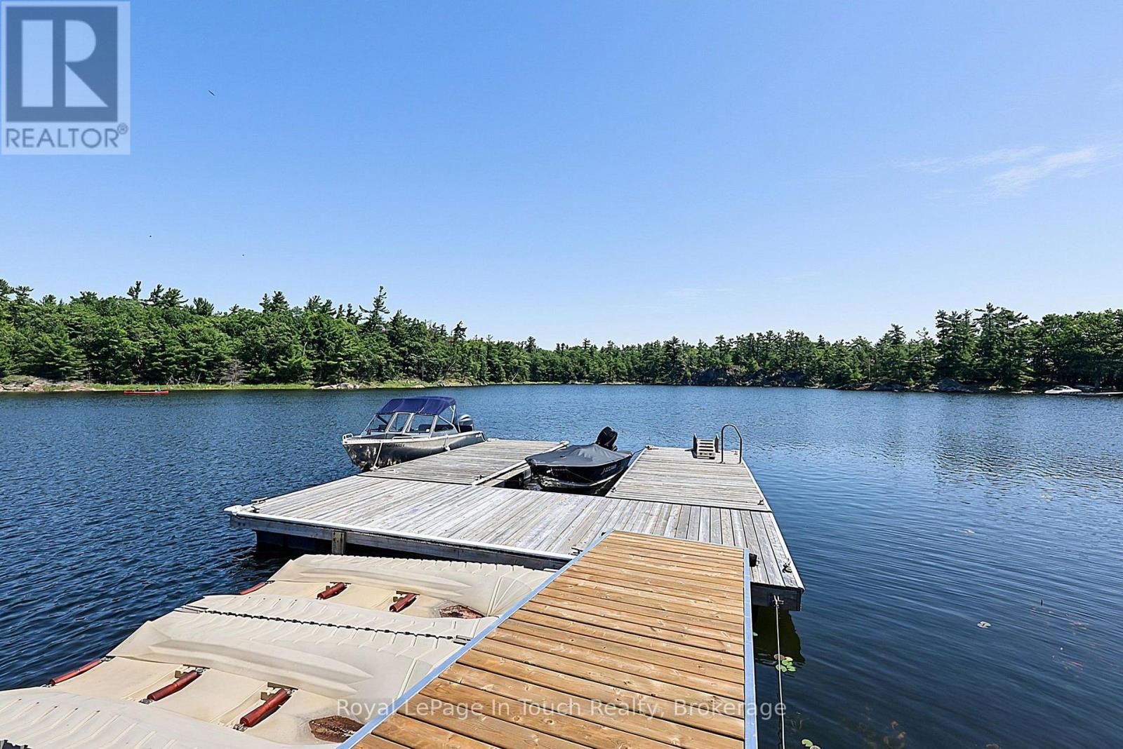 B207 LOT 26 ISLAND - 8