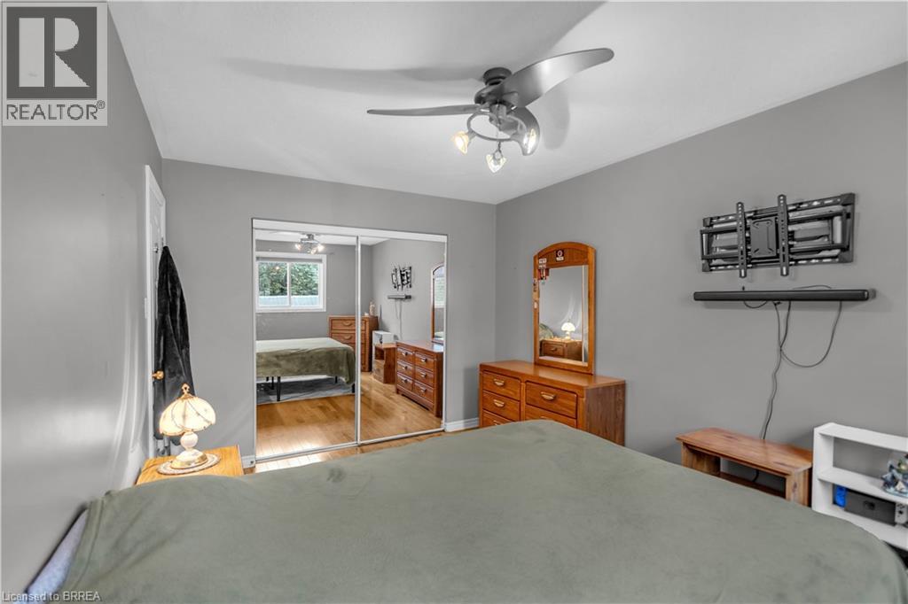 5 PASSMORE Court - 10