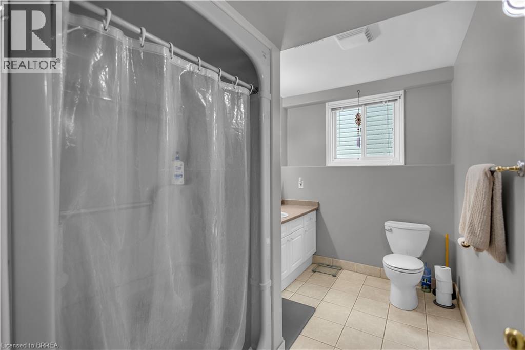 5 PASSMORE Court - 23