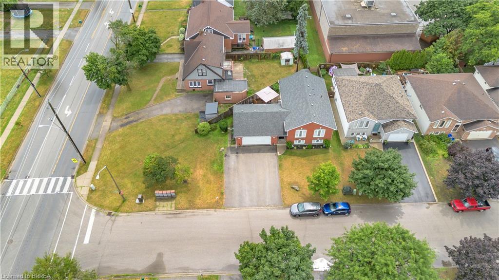5 PASSMORE Court - 34