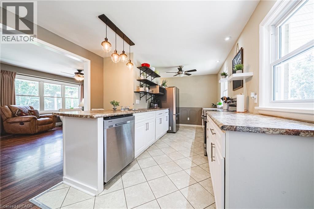 15 DALE Avenue - 13