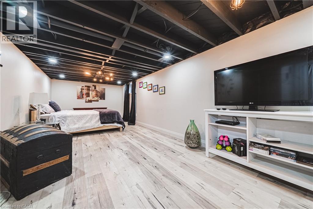 15 DALE Avenue - 30