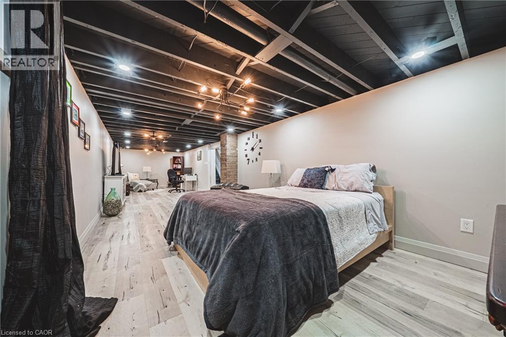 15 DALE Avenue - 32