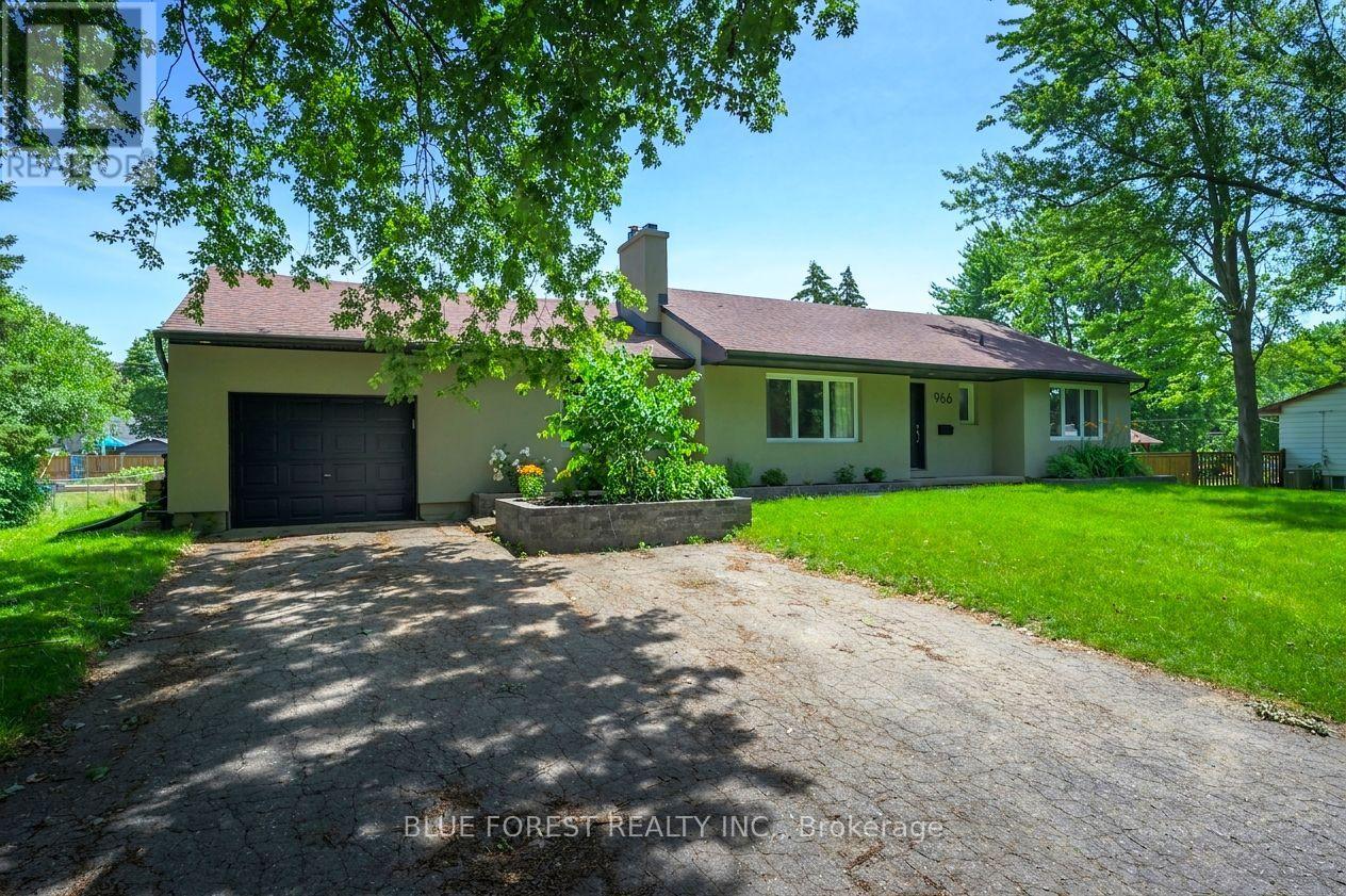 966 GLENBANNER ROAD - 2