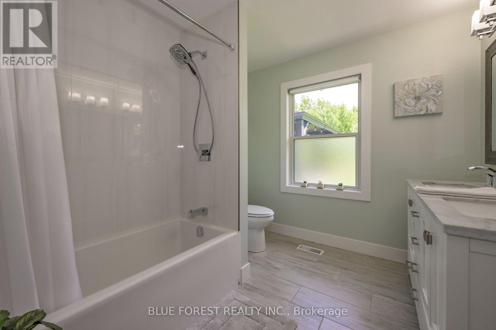 966 GLENBANNER ROAD - 22
