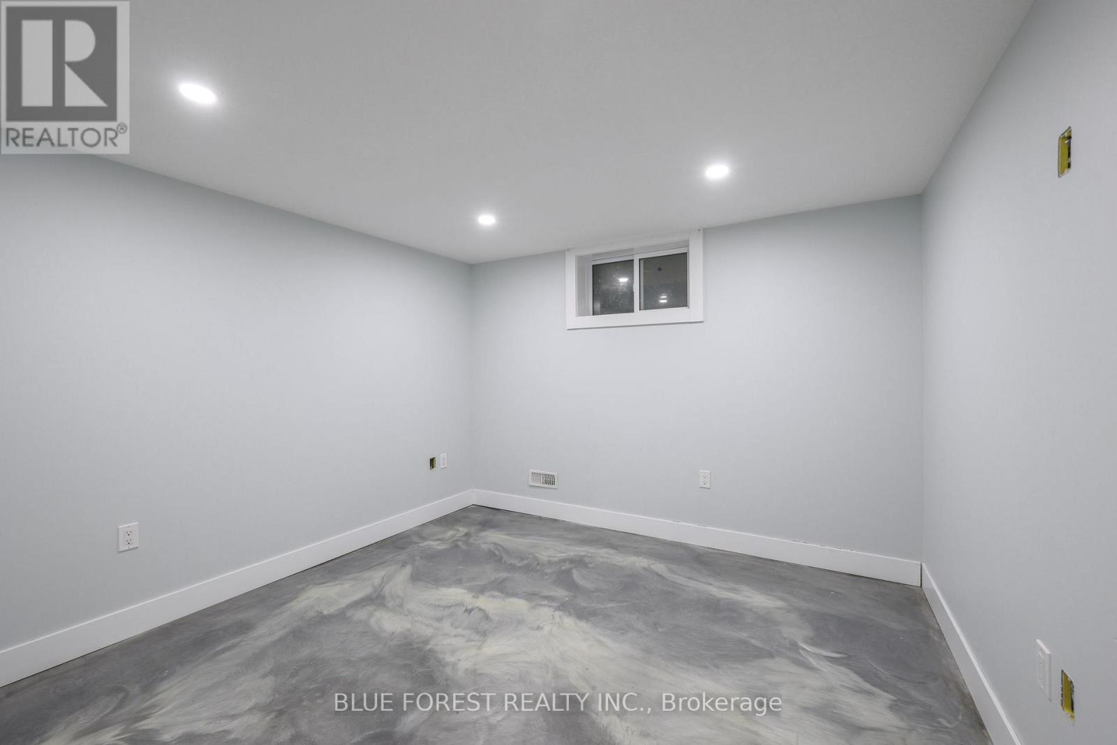966 GLENBANNER ROAD - 30