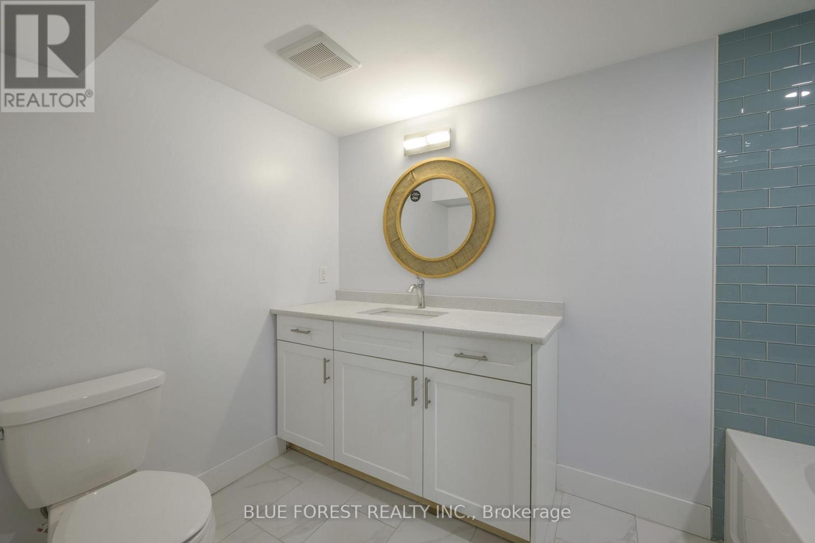 966 GLENBANNER ROAD - 32