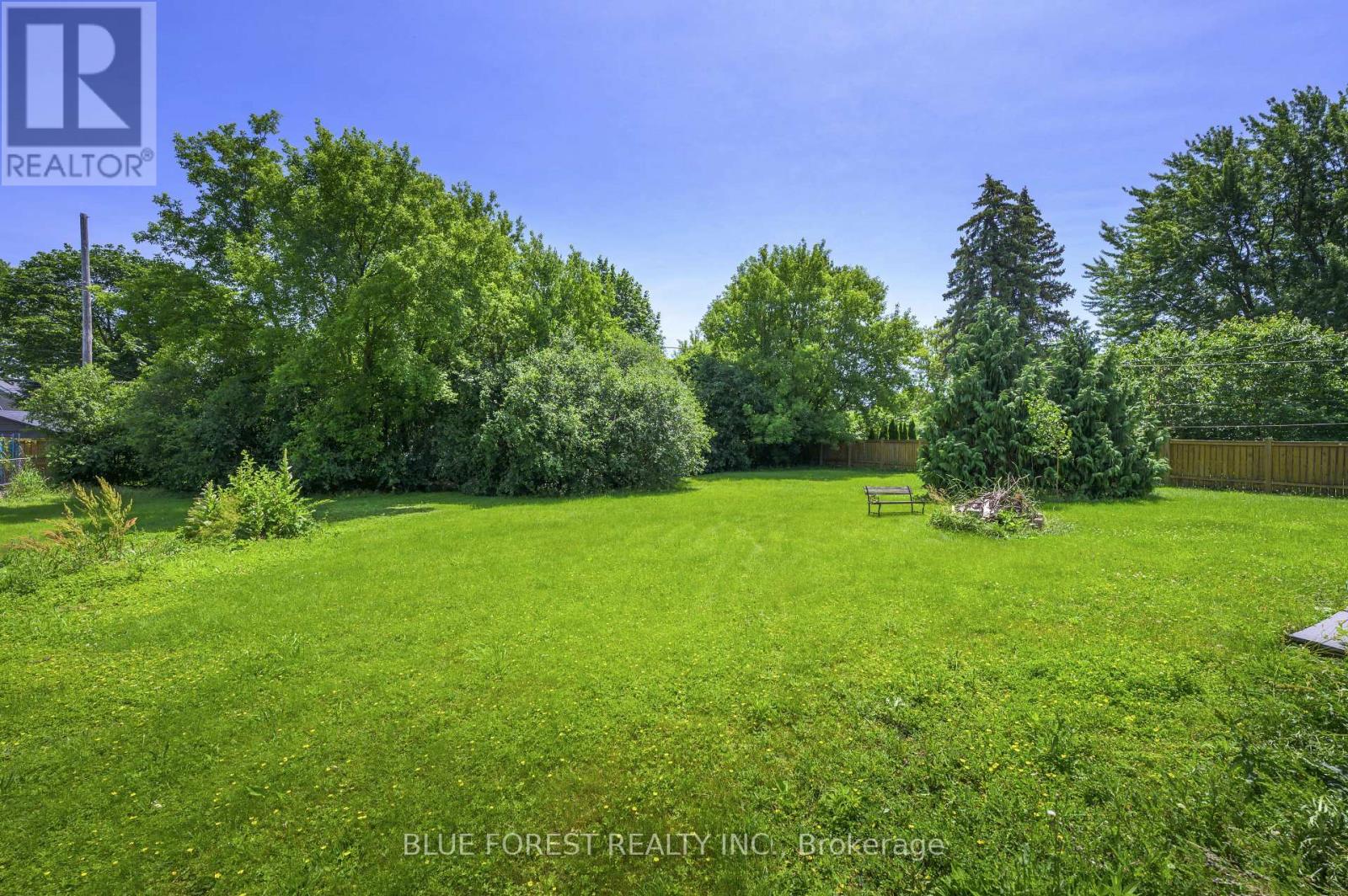 966 GLENBANNER ROAD - 36