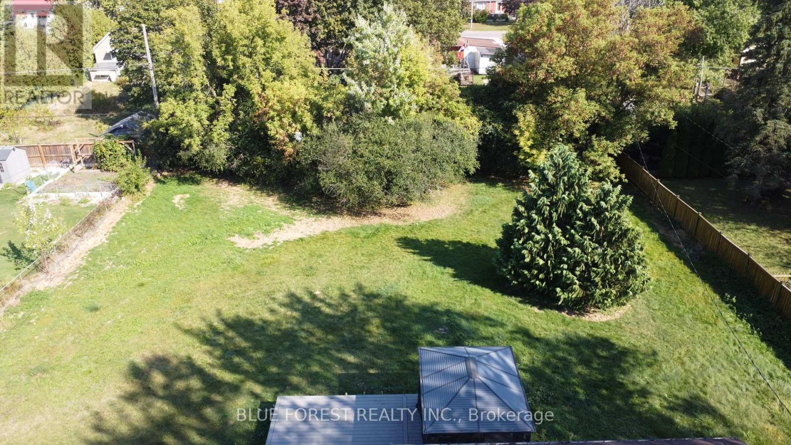 966 GLENBANNER ROAD - 37