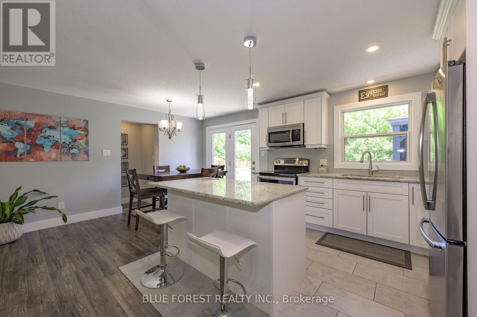 966 GLENBANNER ROAD - 9