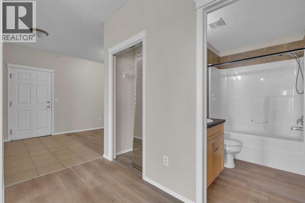 #6307 70 Panamount Drive NW - 9