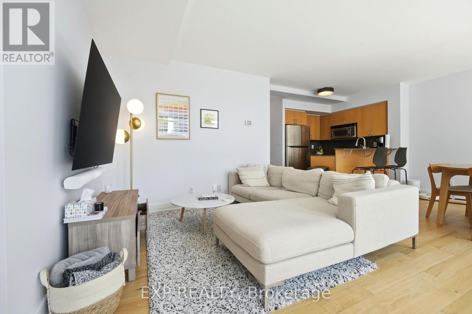 #PH20 230 KING STREET E - 10