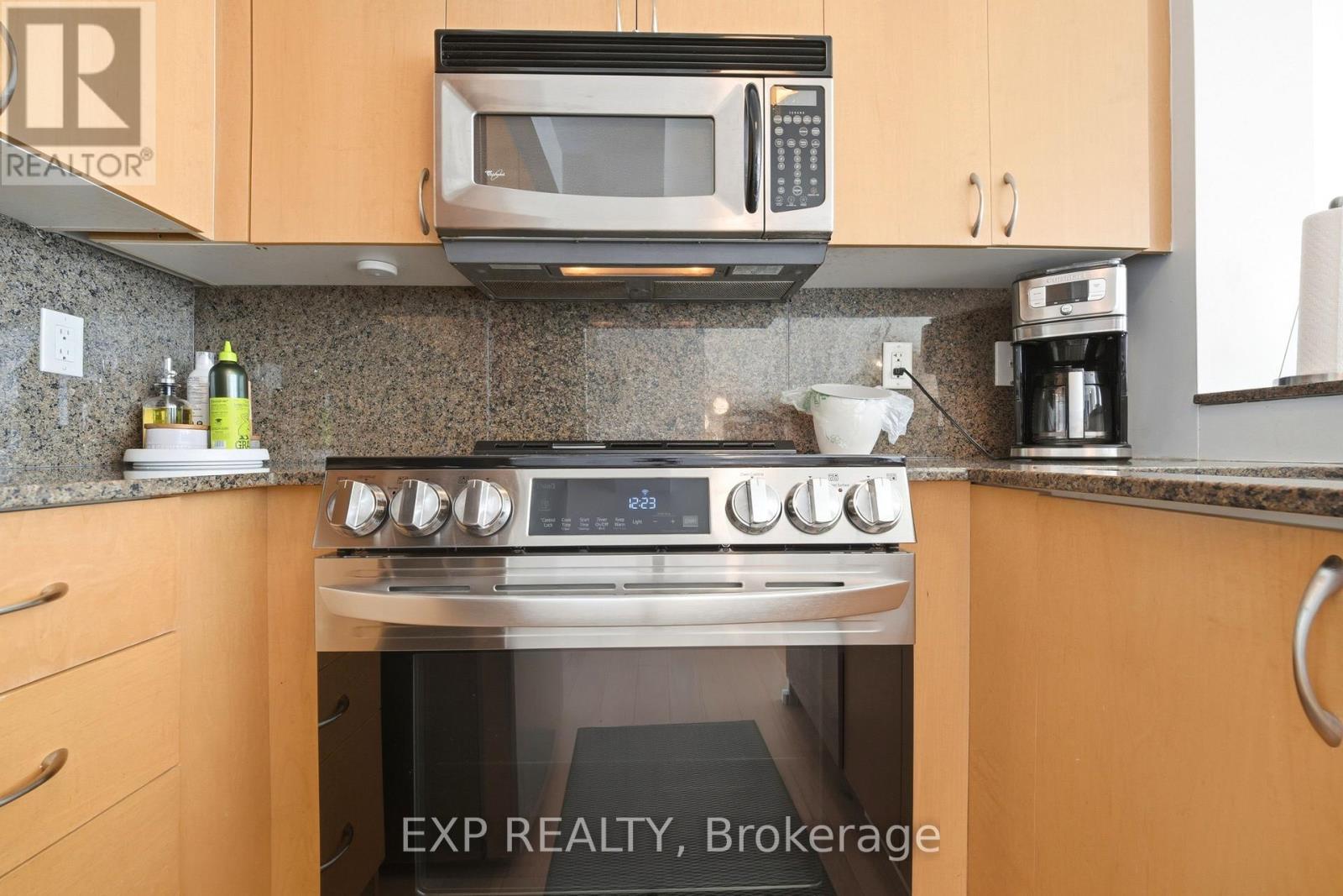 #PH20 230 KING STREET E - 18